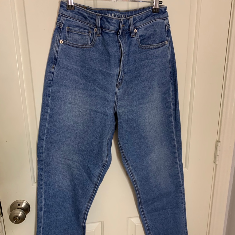 American Eagle mom jeans